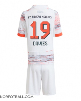Billige Fotballdrakt Bayern Munich Alphonso Davies #19 Replika Bortedraktsett Barn 2025-26 Kortermet (med bukser)
